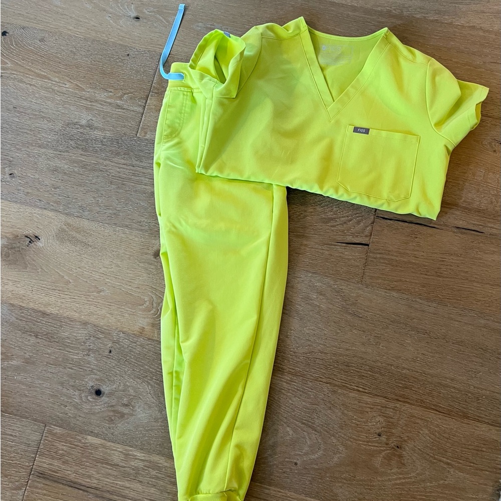 Women’s clothes